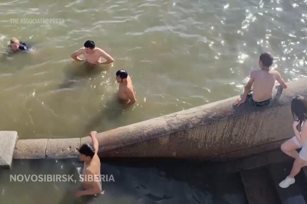 Siberia swelters in exceptionally high temperatures as Russia&rsquo;s heatwave continues